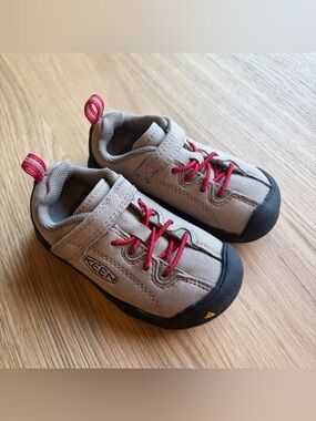 KEEN Toddler Hiking Shoes Size 8 EU 24 Taupe Red Like New Minimal Wear